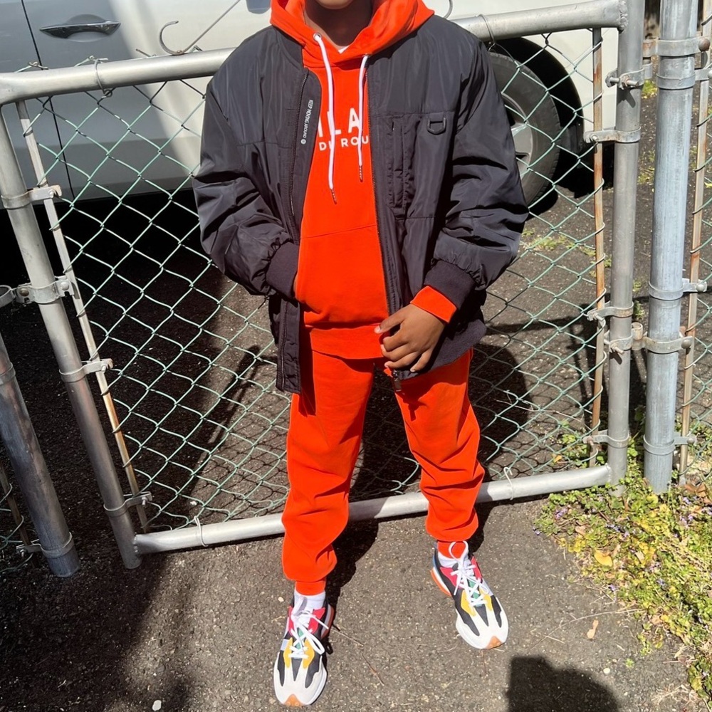 Size: L (10) // Milano Di Rouge Lux Kids Hooded Signature Sweatsuit